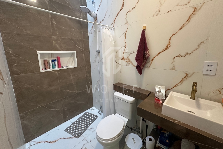 JD1818 - Casa Individual com Amplo Espaço de Terreno em Itajuba