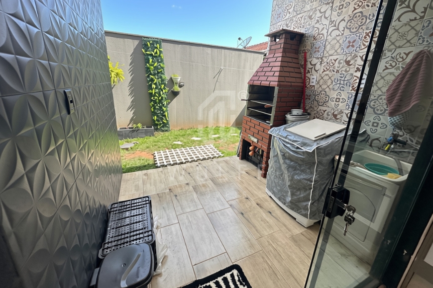 JD1818 - Casa Individual com Amplo Espaço de Terreno em Itajuba