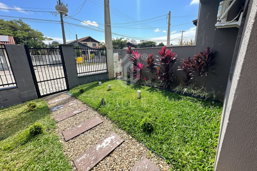 JD1818 - Casa Individual com Amplo Espaço de Terreno em Itajuba