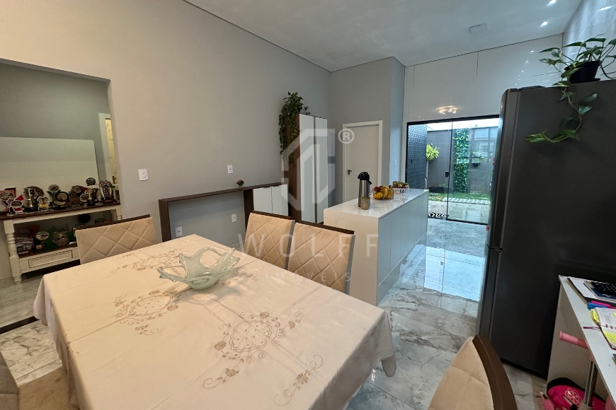 JD1818 - Casa Individual com Amplo Espaço de Terreno em Itajuba