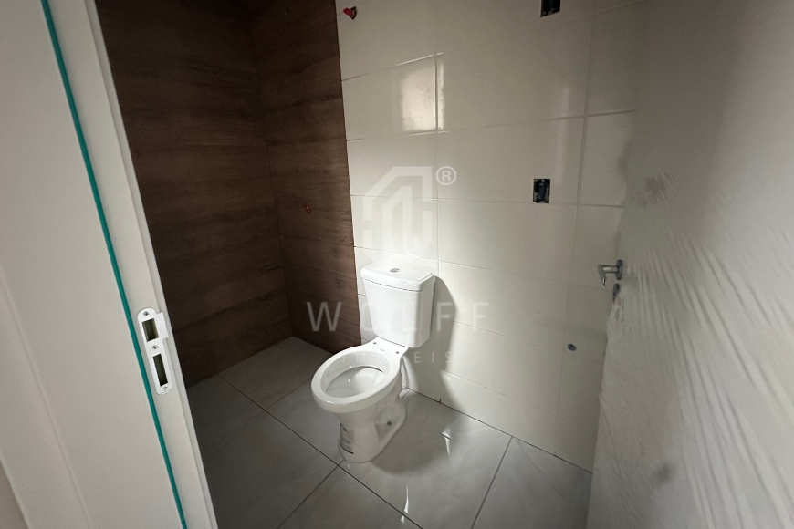 JD1821 - Casa Geminada com 01 suíte + 01 dormitório em Itajuba