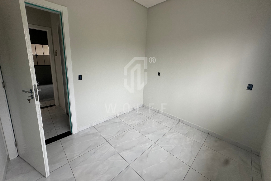 JD1821 - Casa Geminada com 01 suíte + 01 dormitório em Itajuba
