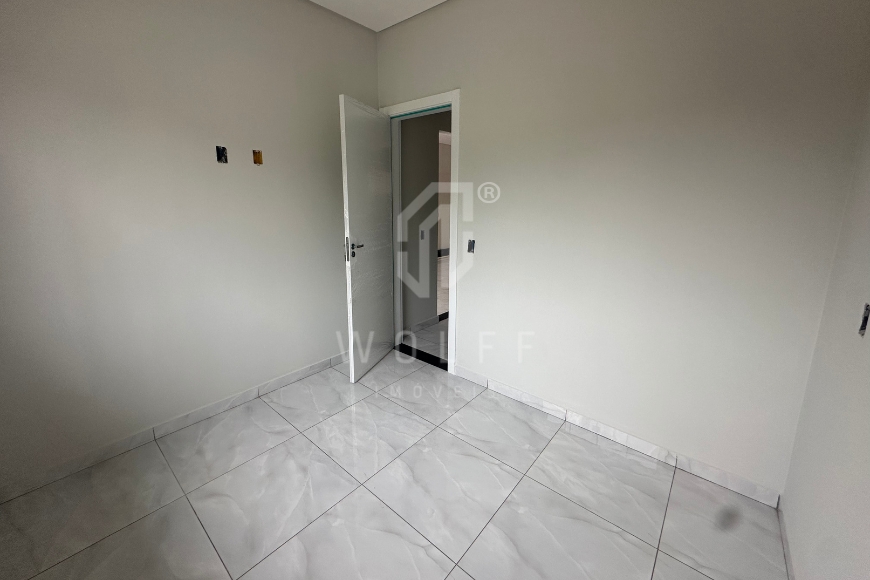 JD1821 - Casa Geminada com 01 suíte + 01 dormitório em Itajuba