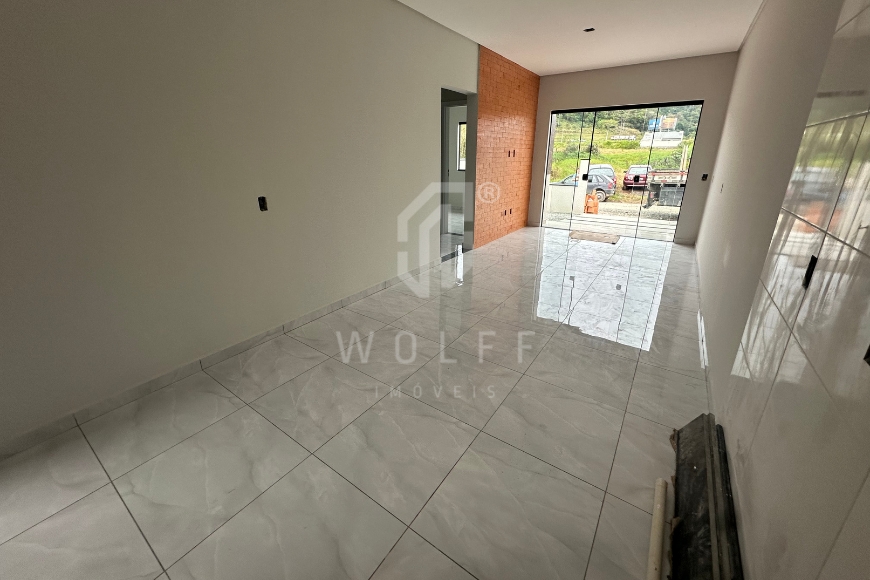 JD1821 - Casa Geminada com 01 suíte + 01 dormitório em Itajuba