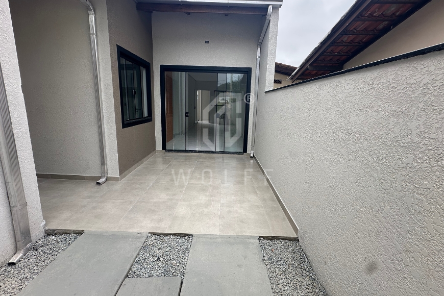 JD1822 - Casa Geminada com Espaço de terreno em Itajuba
