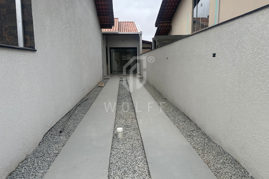 JD1822 - Casa Geminada com Espaço de terreno em Itajuba