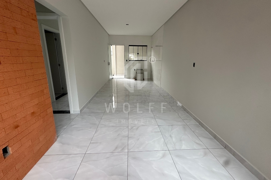 JD1822 - Casa Geminada com Espaço de terreno em Itajuba