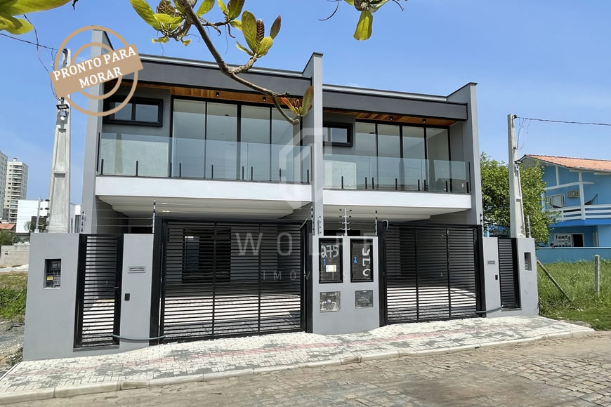 JD716 - Sobrado de Alto Padrão a 270 metros da Praia