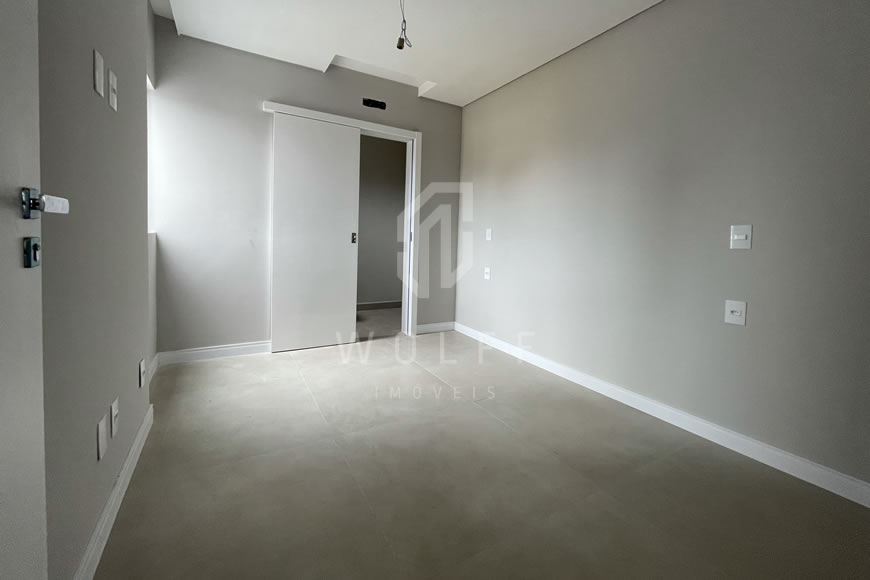 JD716 - Sobrado de Alto Padrão a 270 metros da Praia