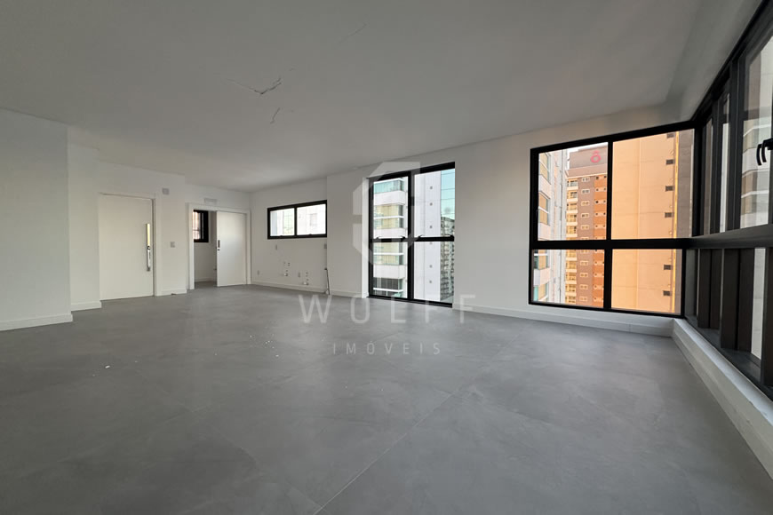 JD812 - Apartamentos exclusivos sendo 01 por andar