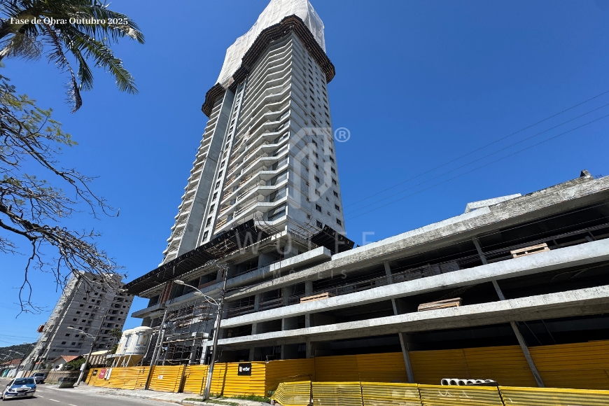 JD822 -  Apartamentos frente mar na Praia da Armação