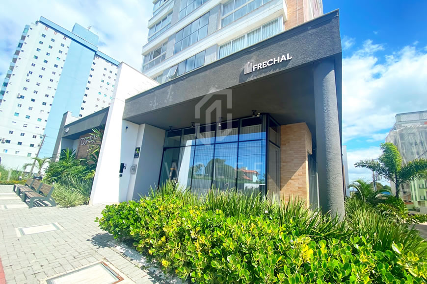 JD860 - Apartamento Finamente Mobiliado a 180 metros da praia no centro