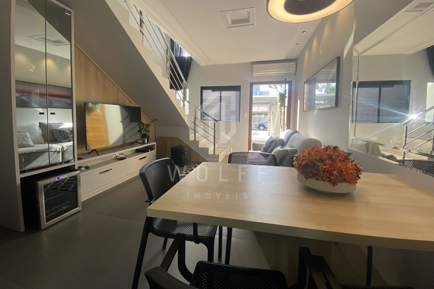 JD898 - Sobrado Mobiliado a apenas 400 metros da praia