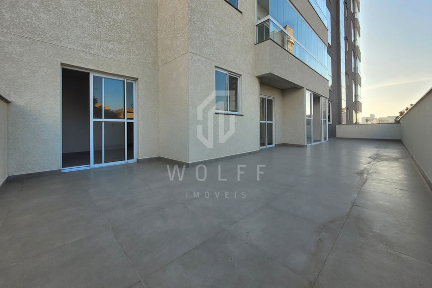 JD915 - Apartamento Giardino no Centro