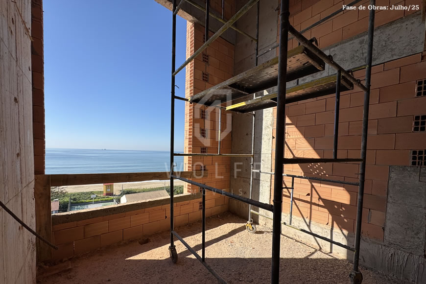 JD969 - Apartamentos Frente Mar com Vista Definitiva